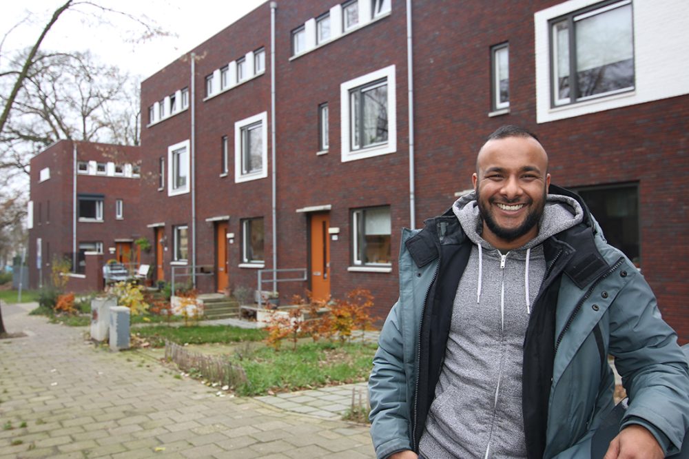 Melvin, de pakketbezorger die door iedereen wordt begroet